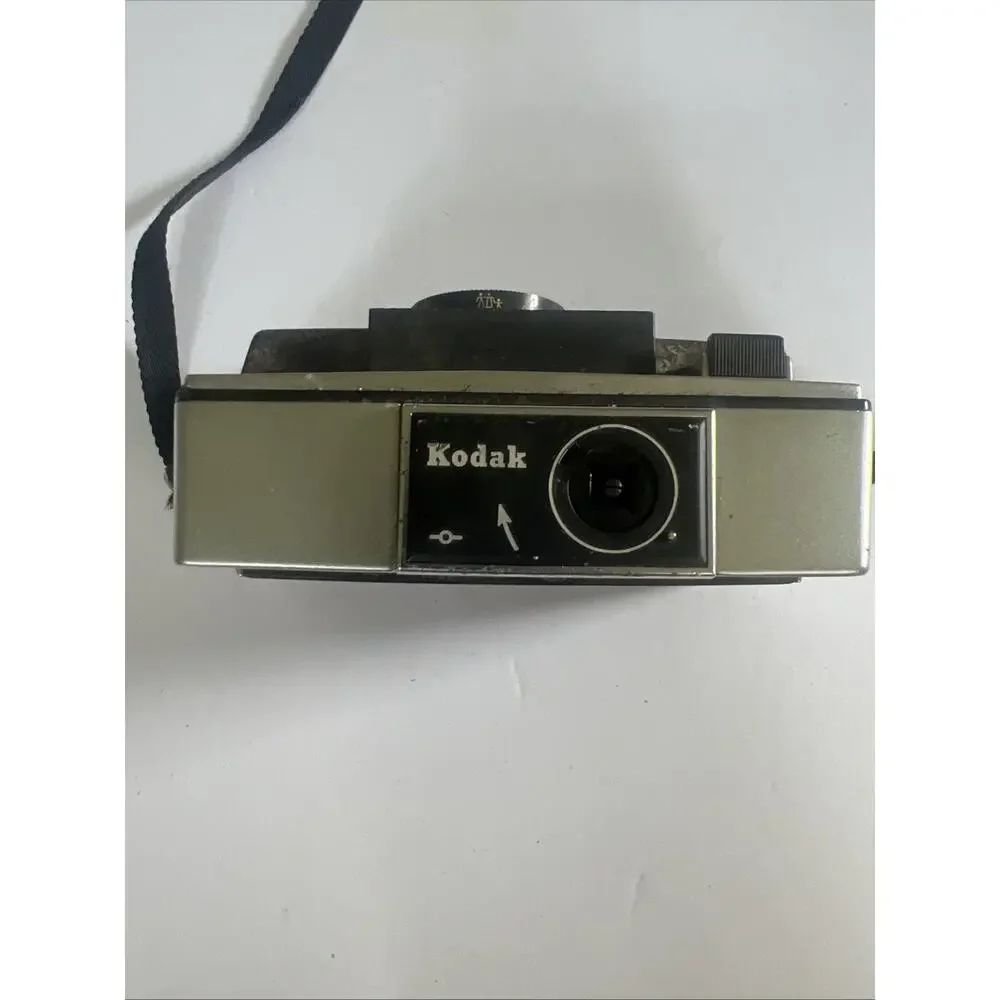 KODAK VINTAGE INSTAMATIC X-90 CAMERA MADE IN USA